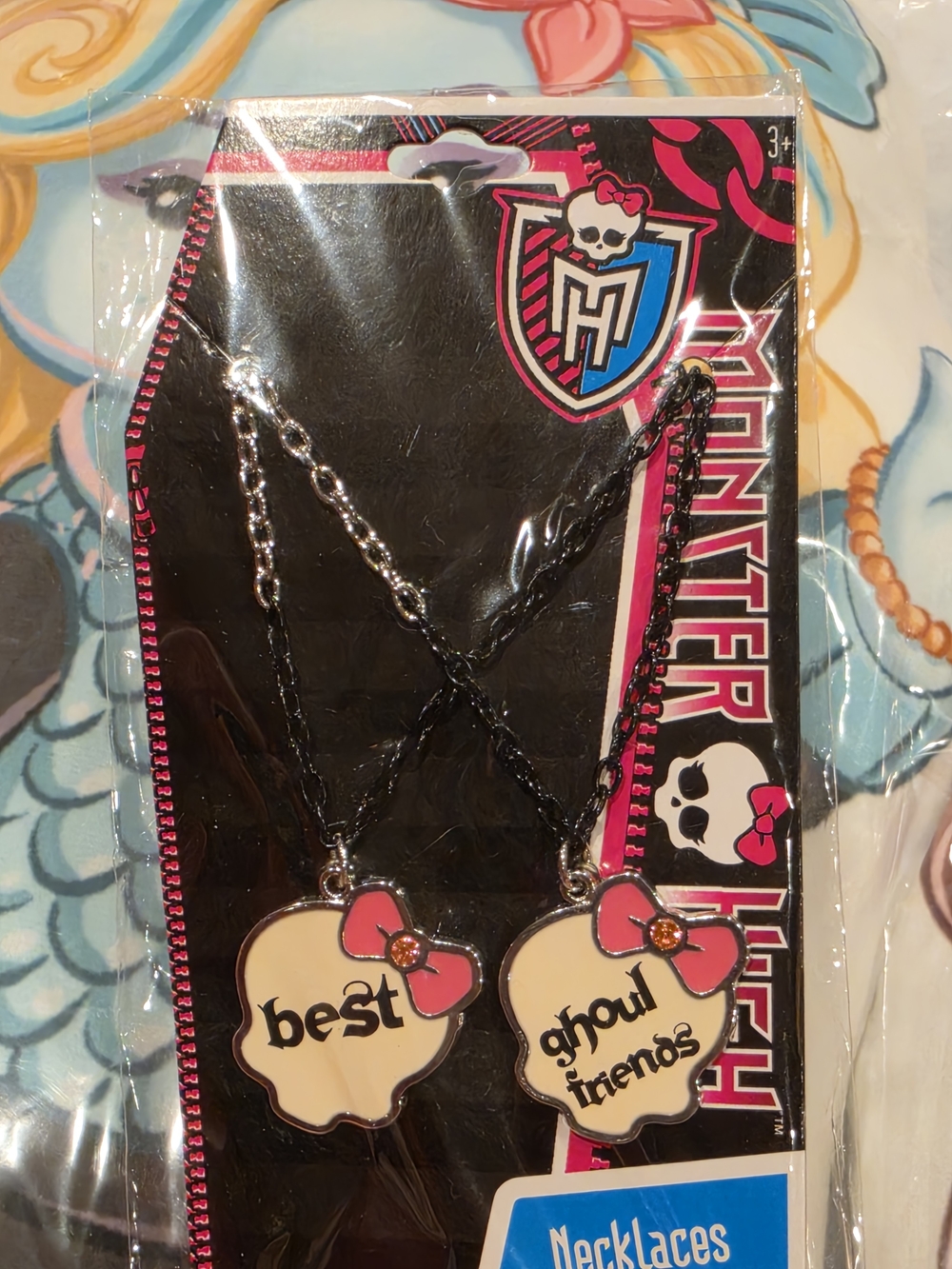 🧵♡Monster High Pink & Cream Best Ghoul Friends Pendant Necklaces